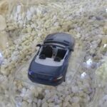 GLF1023 Edelglasflasche mit Mercedes SLK blaumetallic