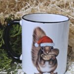 SCHWT111 Weihnachts -Eichh&ouml;rnchen schwarzer Rand ,schwarzer Henkel