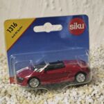 SKU1011 Siku Audi R8 Spyder