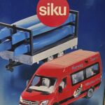 SIKU1000 Siku Mercedes Sprinter mit Kanuanhänger 1:55