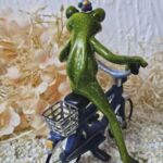 GLF2003 Gl&uuml;cksfrosch Fahrradfahrer mit blauem Fahrrad
