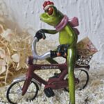 GLF2004 Gl&uuml;cksfrosch Pizza-Pote mit rotem Fahrrad und Pizzaschachtel