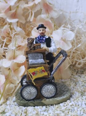 Orgelspieler Rudi der Badner mit badischer Fahne