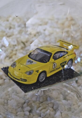 GLF1039 Edelglasflasche mit Porsche 911 Gt Racingteam