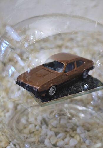 GLF1043 Edelglasflasche mit Ford Cabri