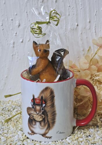 GT1000 Tasse Eichh&ouml;rnchen mit Marzipan Eichh&ouml;rnchen