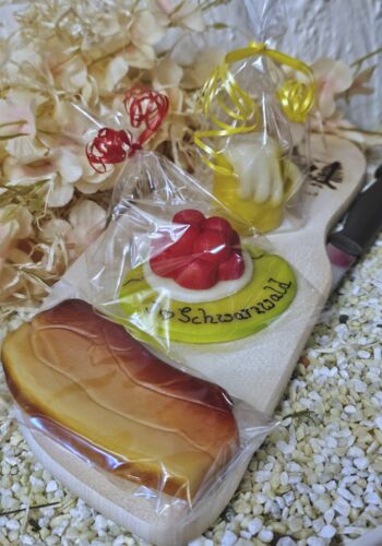 GA1002 Vesperbrett mit Marzipan K&ouml;stlichkeiten Speck,Bollenhut Bierglas