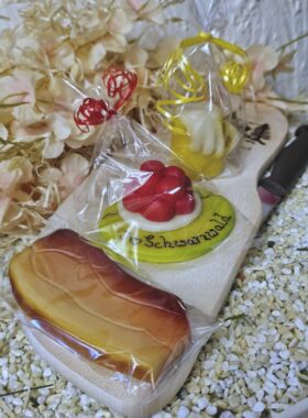 Vesperbrett mit Marzipan K&ouml;stlichkeiten Speck,Bollenhut Bierglas