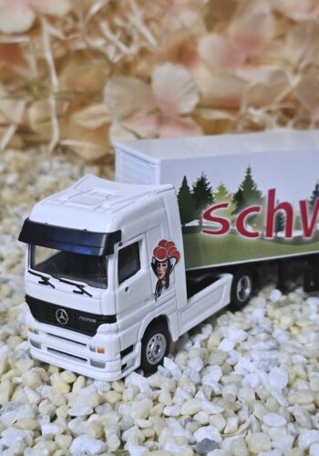 MFZ1001 LKW Sammlertruck Mercedes Actros weiss