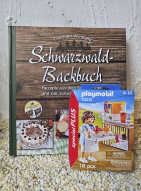 Schwarzw&auml;lder Backbuch mit Playmobil Konditorin Eismacherin