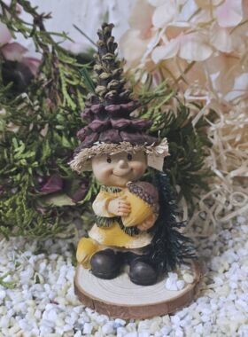 Schwarzwaldwichtele Schwarzwald mit Eicheln und Tannenbaum