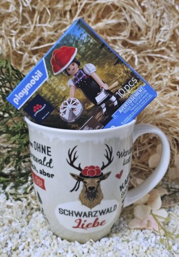 PLMG1001 Playmobil Schwarzwaldmarie mit gro&szlig;er Schwarzwaldtasse