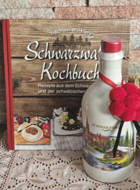 Schwarzwaldkochbuch mit edlem Kirschwasser 500ml und Bollenhut