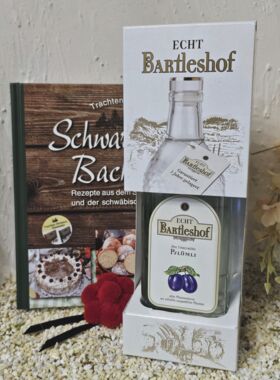 Schwarzw&auml;lder Backbuch mit edlem Pfl&uuml;mli 5 Jahre gelagert vom Bartlerhof 700ml