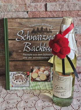 Schwarzwald Backbuch mit edlem Gin im Holfass gereift 350ml 45%voll