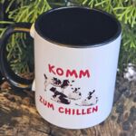SWT10007 Schwarzwaldtasse Komm zum Chillen schwarz