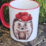 TS10031 Schwarzwaldtasse Igel roter Rand roter Henkel